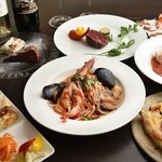 幹事さんも安心の飲み放題付きコースを多数ご用意しています。週末のご予約は早めがおすすめですよ！