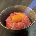 料理メニュー写真 肉屋の炙りTKG極