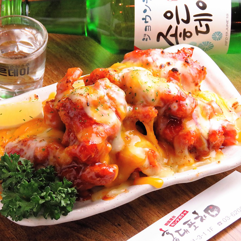 韓国定番☆チメックなど人気の料理がたくさん！！チキンとビールをオーダーするのが韓国流♪