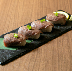 黒毛和牛の炙り肉寿司