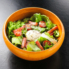 温玉とベーコンのサラダ