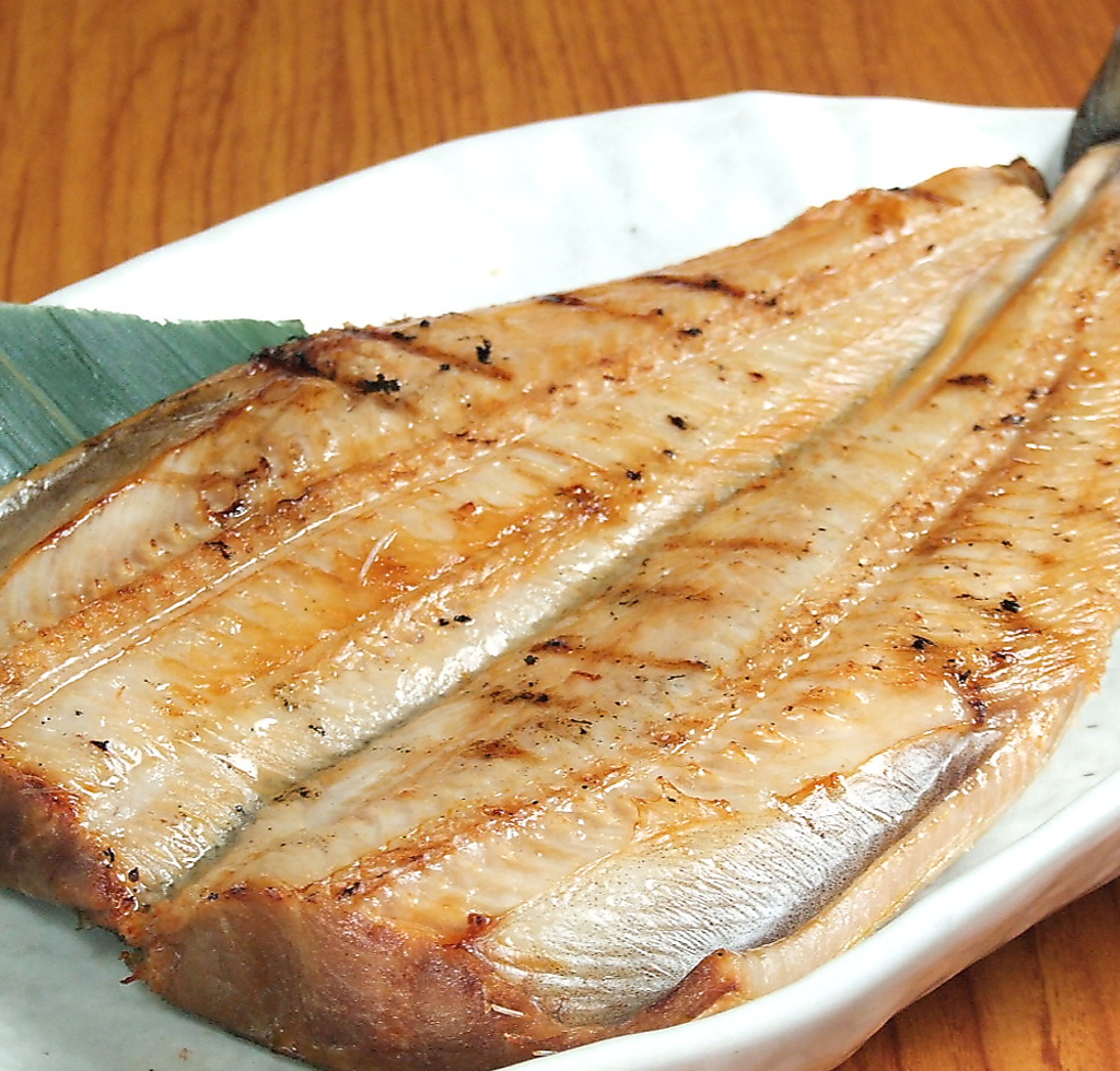 人気のしまほっけ♪ふんわりとした焼き上がりで、お酒との相性も抜群！