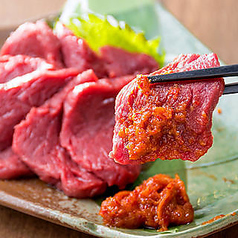 会津馬刺しと博多もつ鍋　しょうちゃんの写真2