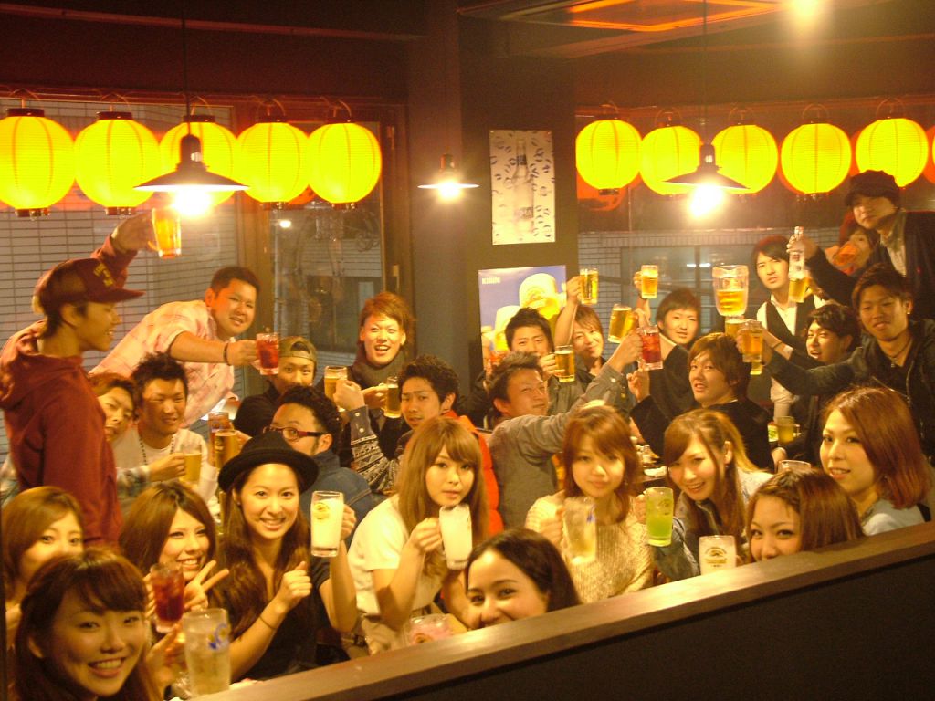 美味しいお酒と料理でみんなでかんぱ～い♪いっぱい食べて飲んで楽しいひと時を！！