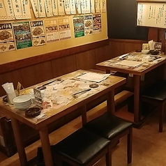テーブル席4名×2