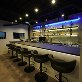 お客様に安心してご利用いただけるよう、店内の換気及び、アルコール消毒を徹底しております。スタッフも定期的に手洗いや消毒を行い、清潔な環境を維持するよう努めています。