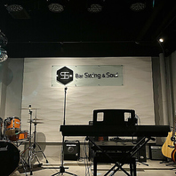 音楽を楽しむならぜひ当バーへお越しください♪