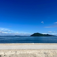 瀬戸内のパノラマに包まれる◎「癒やしの異空間」カフェ