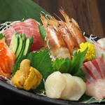 水産会社提携　名物刺身舟盛はなんと1,580円！栄、錦でコスパNo. 1です☆