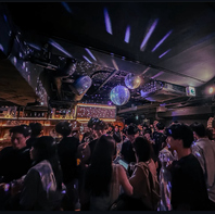 人気DJが奏でる音楽で特別な夜を楽しみましょう♪