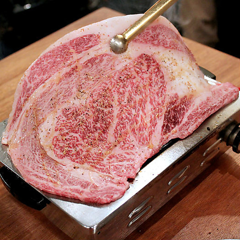 【新大宮駅 徒歩1分】厳選ホルモン、お肉が429円～！飲み放題付コースもございます！