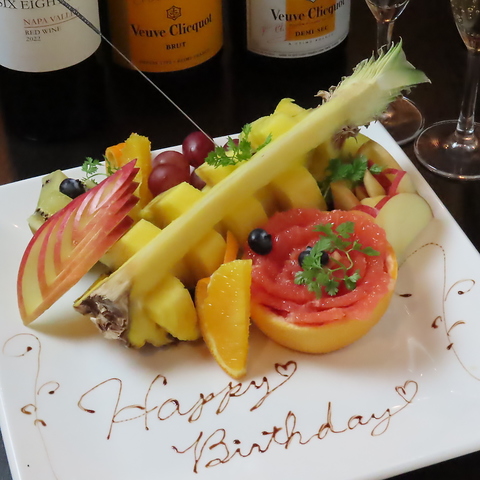 元気なスタッフと美味しいお酒・おでんが皆さんの心を暖めます◎