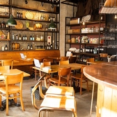 炭焼ワイン酒場 Sante サンテの雰囲気2