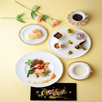 ホテル上層階で非日常の贅沢なランチはいかがでしょうか。