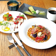 選べるメインコース★ランチ限定コース・デザート付