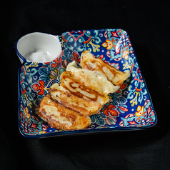 【あぐー餃子】あぐー豚の旨みが凝縮された逸品！の写真