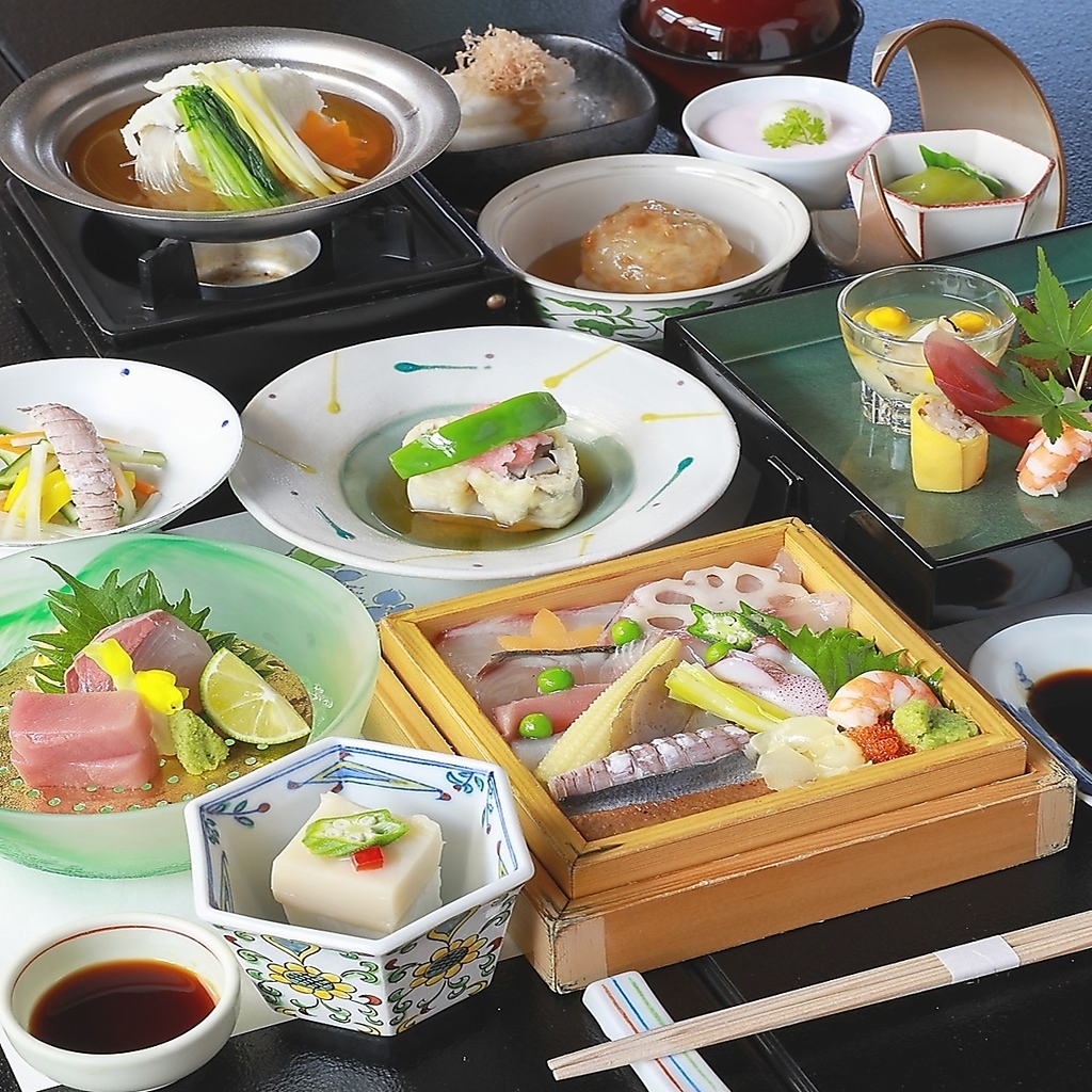 夜も倉敷の食材をふんだんに使用した季節のお料理をご堪能いただけます。