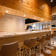 おしゃれな空間で素敵なお食事を☆