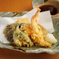 海鮮と旬野菜の天麩羅盛り合わせ