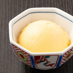 濃厚名古屋コーチンアイス