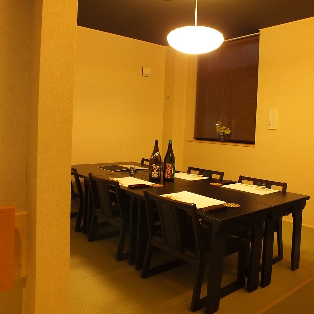 少人数でのお食事に！完全個室で和食をお楽しみください。