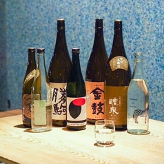 全国から厳選した日本酒を常時6種程度を取り揃えてます！
