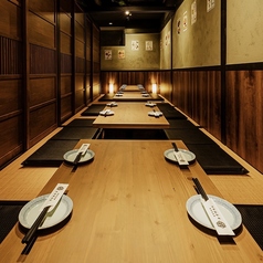 掘りごたつの完全個室ご用意！！4名様×3卓、6名様×2卓ございます♪天文館通駅で宴会はとり酒場で決まり！