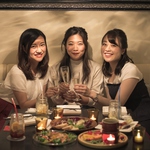 新宿の女性に贈る…憧れデザイナーズ空間で美食に舌鼓♪全コース飲み放題OK♪！