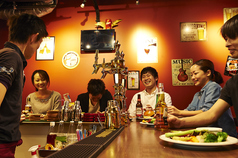 当店では、少人数での貸切も大歓迎！アットホームな宴会から賑やかなパーティーまで対応しております。皆様のご来店をお待ちしております。