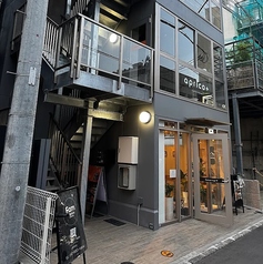 シーシャカフェ&バー Fam ファム 天神中洲店の雰囲気2