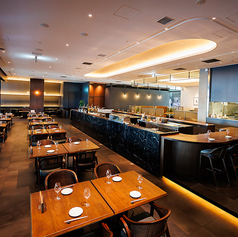 最大110名様までのテーブル席