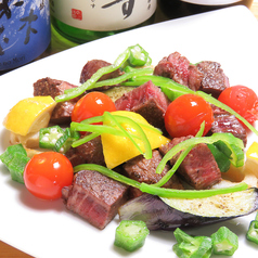 極上赤身肉の紅あかりステーキ(100g)/厚切り牛タン(80g)