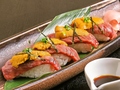 料理メニュー写真&nbsp;長崎和牛とウニの炙り寿司（4貫）