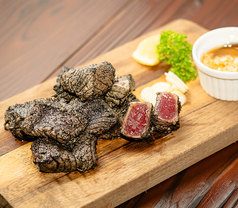 ゴロゴロ肉鰹炭火焼　