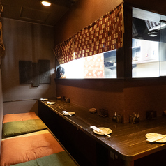 カウンター8席ご用意しております。