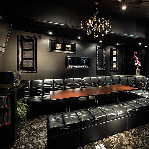 ダイニングダーツバー Bee 川崎店