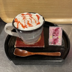 いちご/キャラメル/チョコレート ラテ