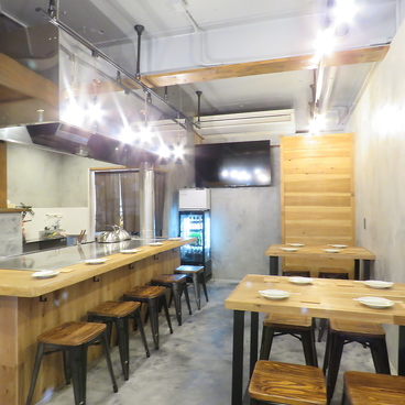 teppan dining EN BASE エンベースの雰囲気1