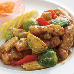 芽キャベツと豚ロースの黒胡椒炒め