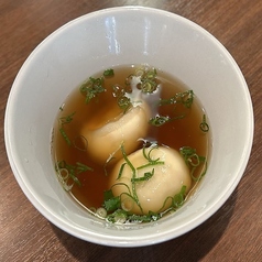 【飲茶】 おでん出汁の水餃子