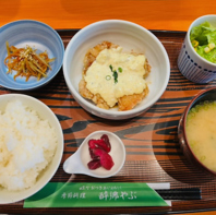 平日はランチもやっています！ボリューム満点定食が充実