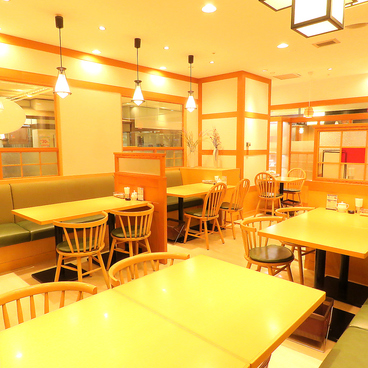 ダッキーダックキッチン 聖蹟桜ヶ丘店の雰囲気1