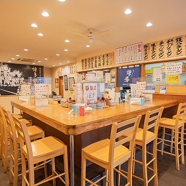 博多鉄八 元町店の雰囲気1
