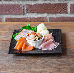 前菜の盛り合わせ