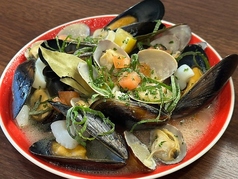 どっさり大漁！貝のアクアパッツァ