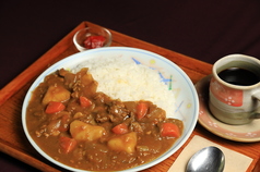 ろじうさカレー　ドリンク付き