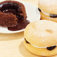 手土産にぴったり！黒豆ぶっせ、生チョコドーナツ