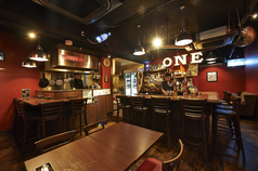 ゆったりと配置されたテーブル席は、少人数からグループまで幅広く対応♪落ち着いた雰囲気の中で、周りを気にせず会話や食事を楽しめます★