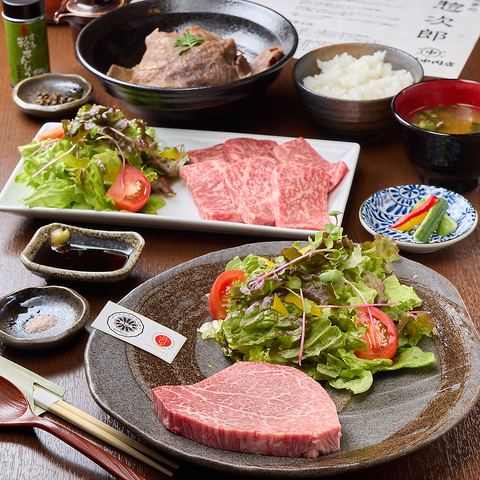 【黒毛和牛と神戸牛を味わえる食事処】落ち着いた雰囲気で贅沢なひとときを◎