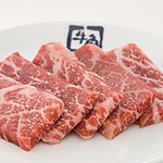 新牛角上カルビ♪柔らかくジューシーで焼肉の醍醐味を感じることができる逸品☆